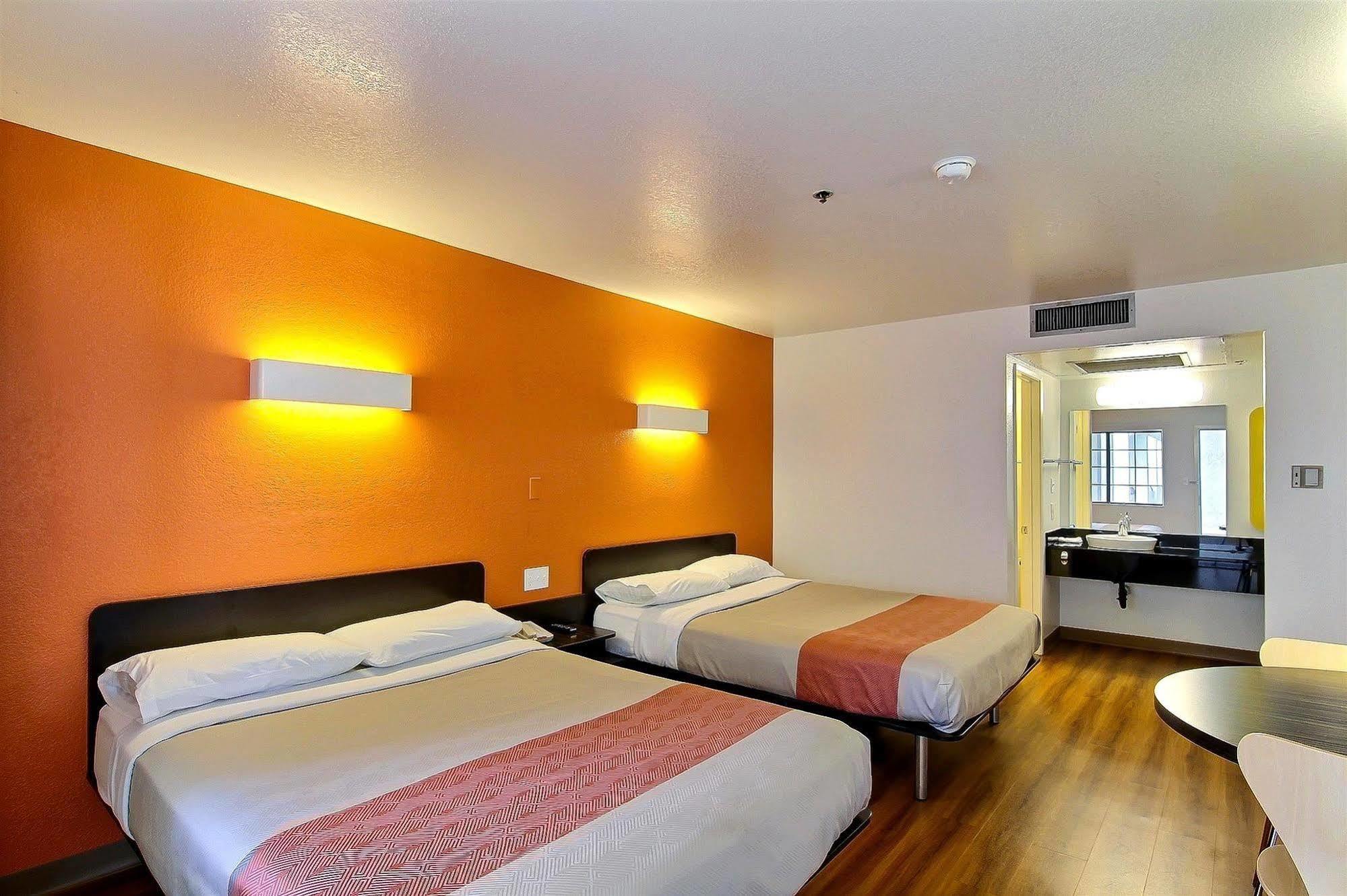 Motel 6-Thousand Oaks, Ca Newbury Park Zewnętrze zdjęcie
